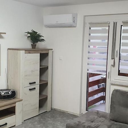 Apartma Sivi Zako بوينج المظهر الخارجي الصورة