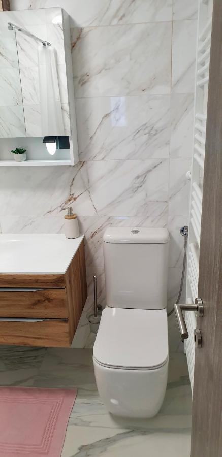Apartma Sivi Zako بوينج المظهر الخارجي الصورة