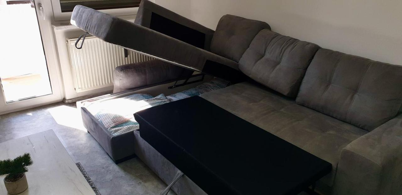 Apartma Sivi Zako بوينج المظهر الخارجي الصورة