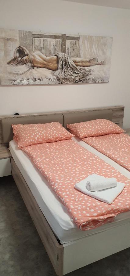 Apartma Sivi Zako بوينج المظهر الخارجي الصورة